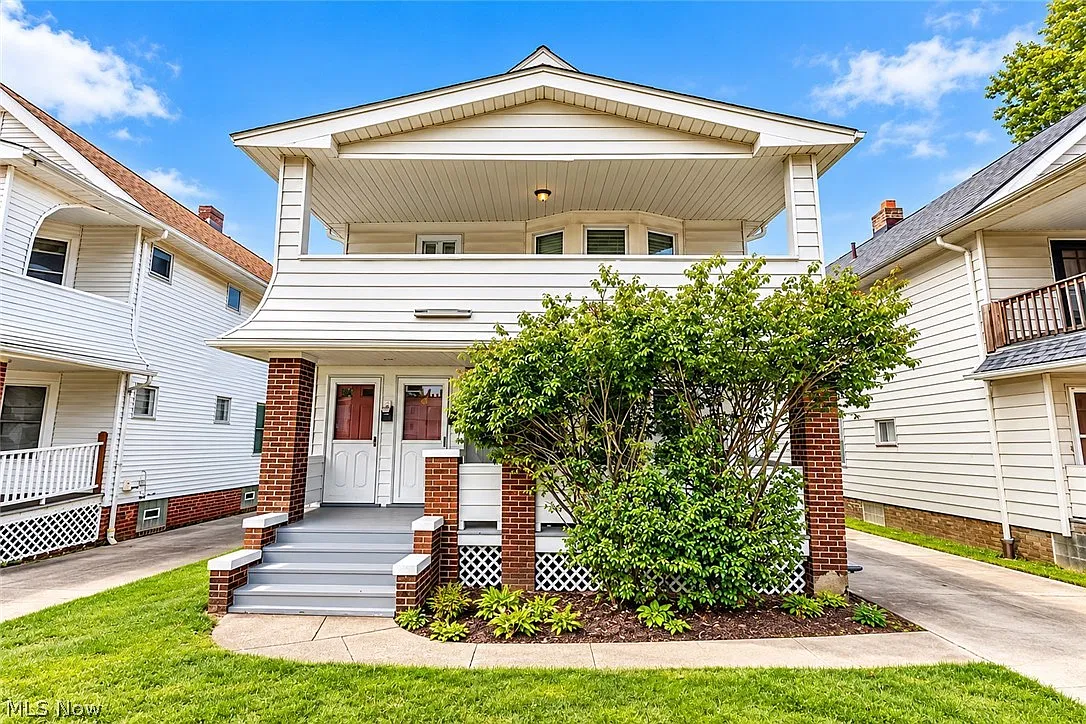 2 bed, 1.0 bath, $1,250 — Photo 1