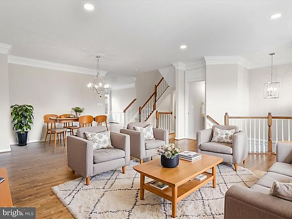 5th image of 2662 Logan Wood Dr