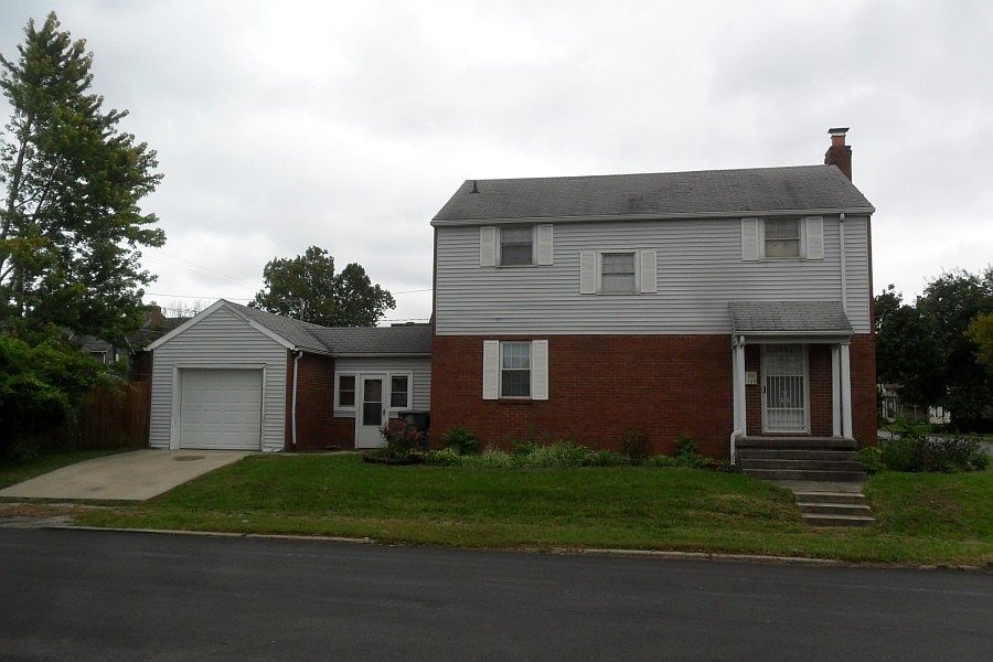 1st image of 120 S Vine St
