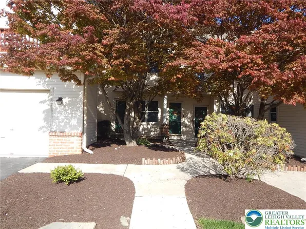 172 Lindfield Cir, Macungie, PA 18062