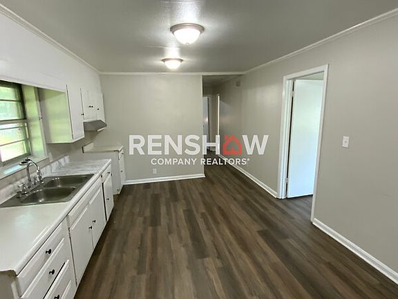 3rd image of 211 Cross St