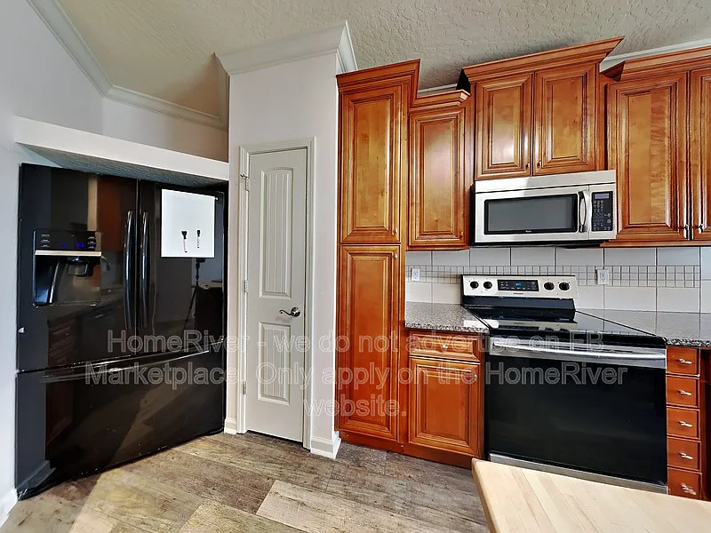 5454 Lee Farm Blvd