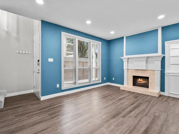 1881 Bering Dr APT 55, Houston, TX 77057