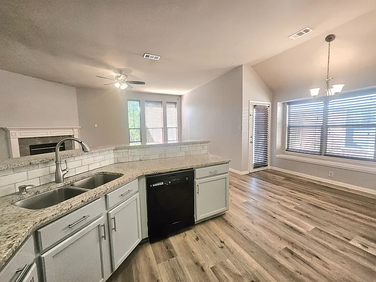 6597 Scottsdale Way — Photo 6