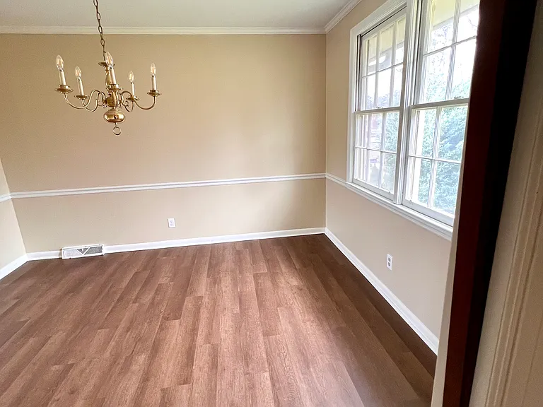 600 Brooks Rd — Photo 11