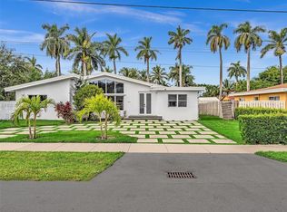 20120 NE 25th Ct, Miami, FL 33180