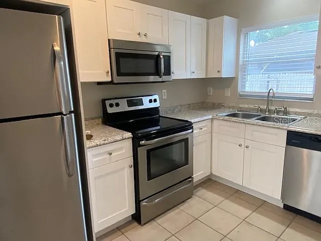 2780 Cypress Dr #B — Photo 5
