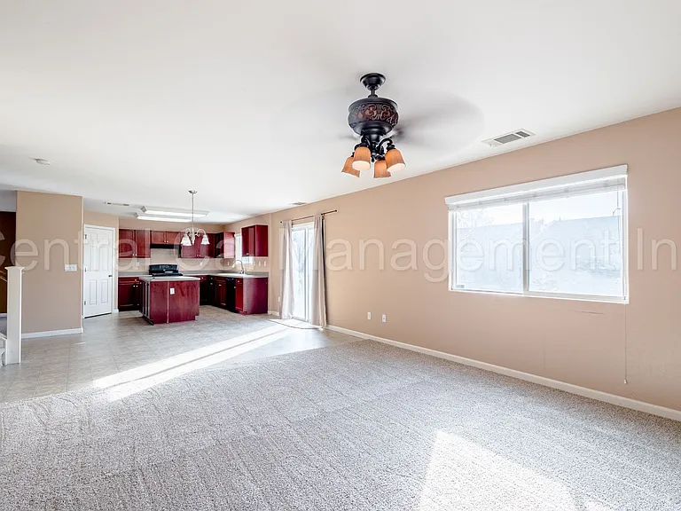 11723 Holabird Ave — Photo 11