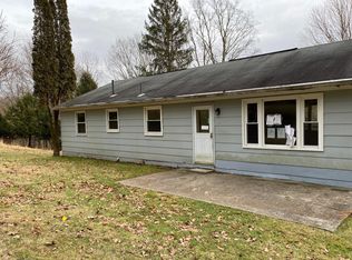 294 Halstead Rd, Clifford Township, PA 18470