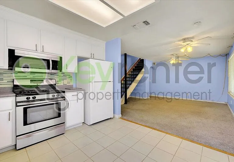 7005 Woodside Dr — Photo 12