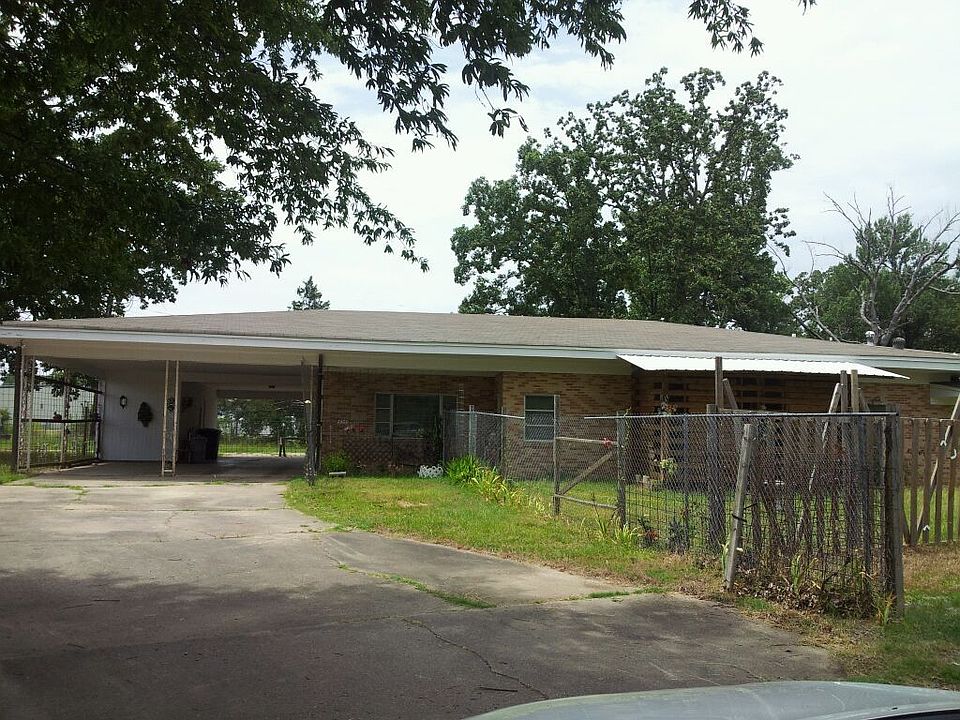 2nd image of 1300 Cottonwood St