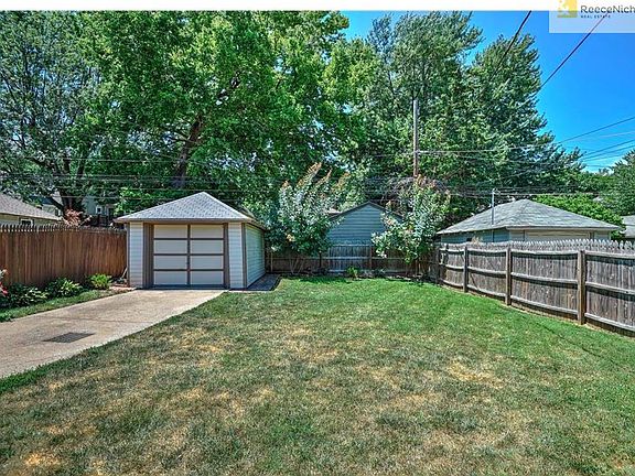 5th image of 7322 Grand Ave