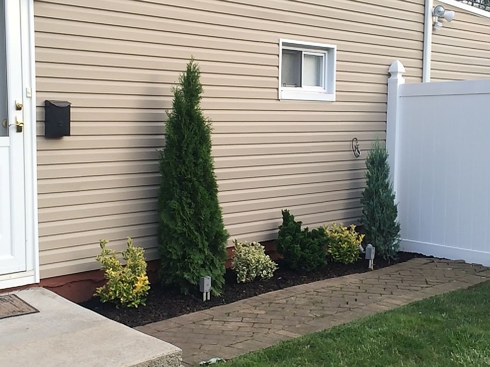2nd image of 2404 E 71st St