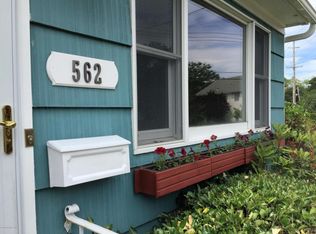 562 Church St, Spring Lake, NJ 07762