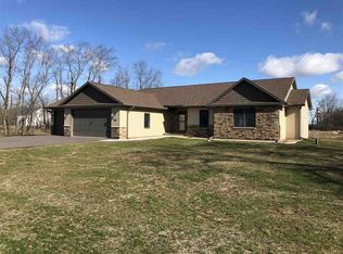 463 W Bay Dr, Beloit, WI 53511