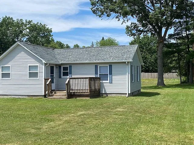 2 bed, 800 sqft, $1,200 — Photo 2