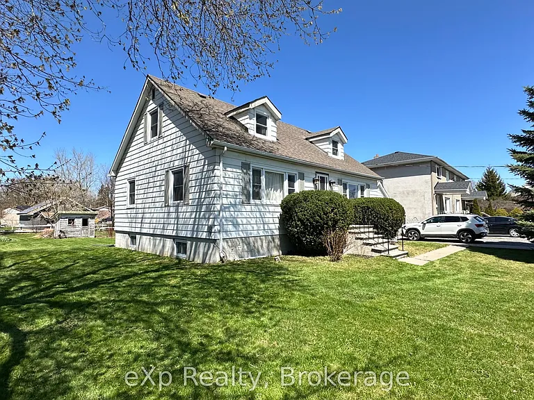 536 Dundas St E #LOWER — Photo 1