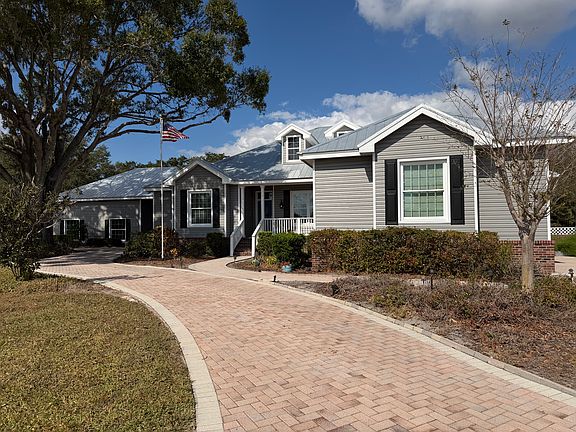 4th image of 5701 Pinedale Ln