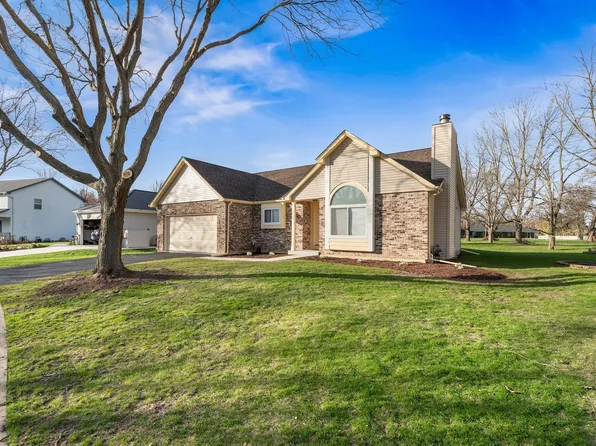 1135 Newcastle Ln, Aurora, IL 60506