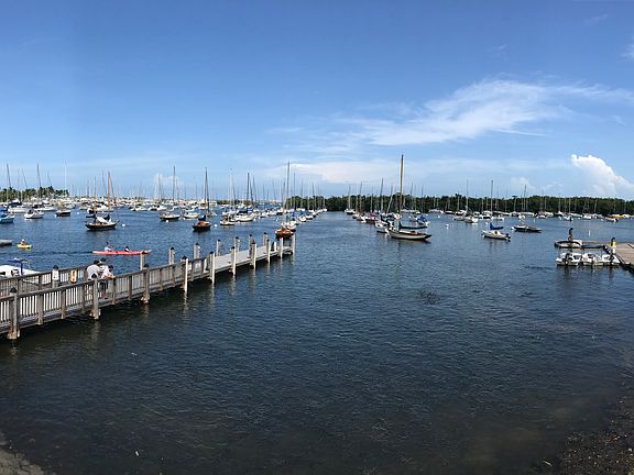 2nd image of 2951 S Bayshore Dr #211
