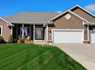 624 Gainesway Circle Rd, Valparaiso, IN 46385