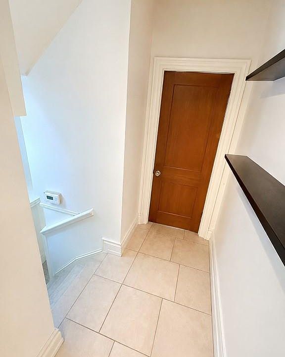 149 S Gates St, photo 6