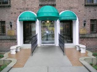 8267 Austin St APT 915, Kew Gardens, NY 11415
