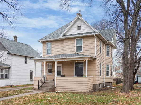 1509 University Ave, Grand Forks, ND 58203