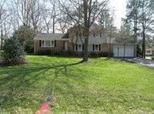 3803 N Middlebrook Ct, Chester, VA 23831