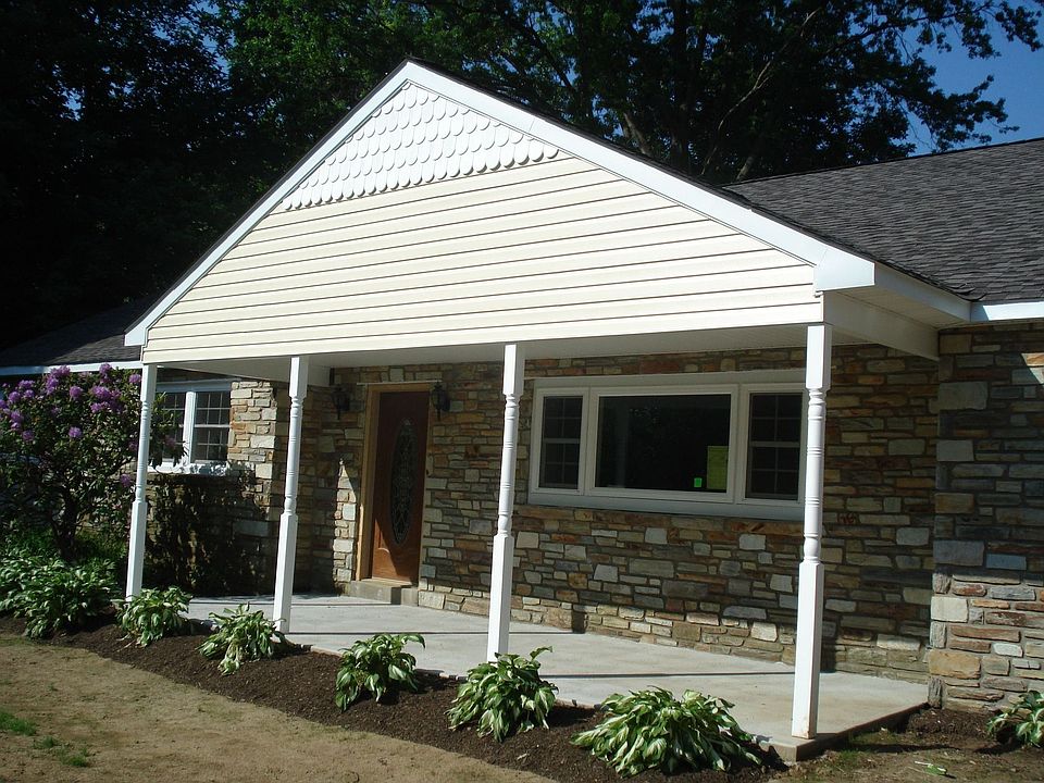2nd image of 1698 Fulling Mill Rd
