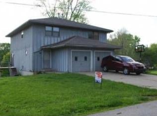 1005 N 4th St, Lansing, KS 66043