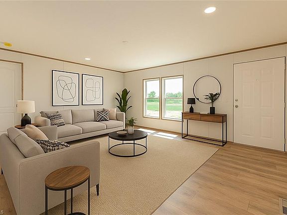 3rd image of 2020 Hatties Way