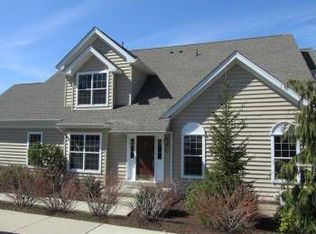 56 Sagewood Dr, Malvern, PA 19355