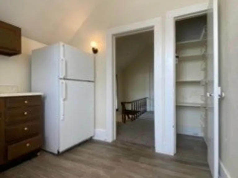 813 S 8th St — Photo 10