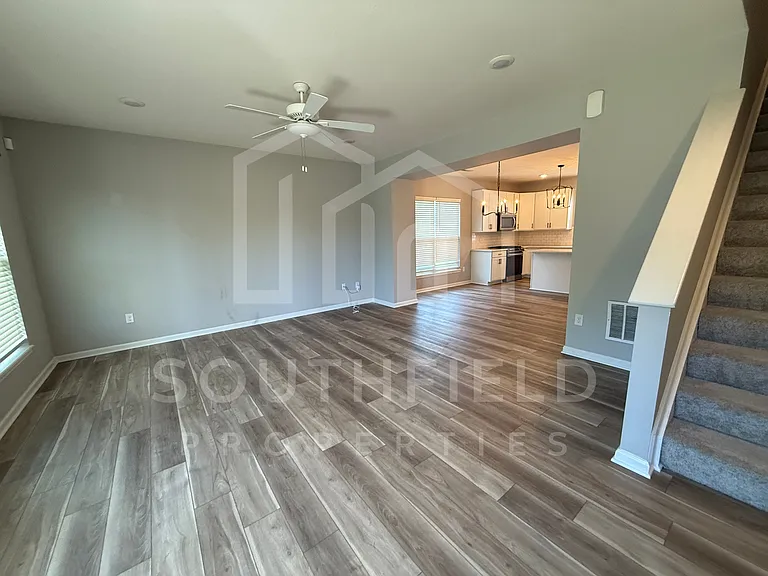 1521 Blair Ave — Photo 2