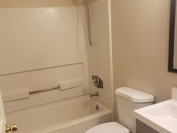 5th image of 8216 Riverboat Dr