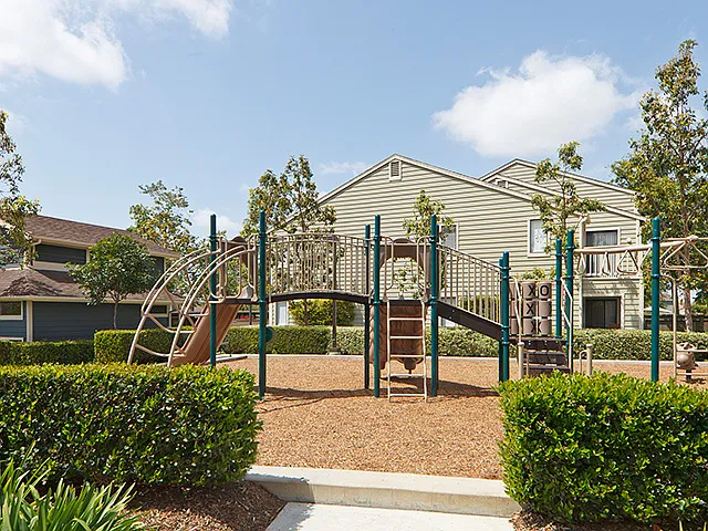 Windwood Knoll Apartment Homes — Photo 14
