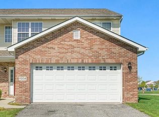 11204 Pike Pl, Winfield, IN 46307