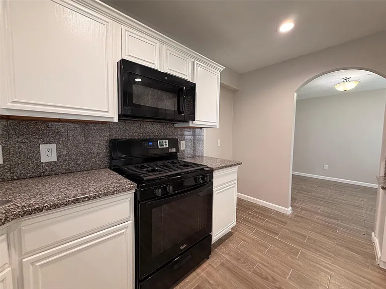 4406 Eaglewood Trail Dr — Photo 9