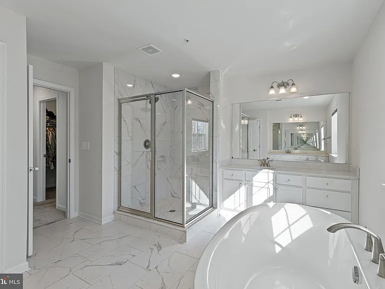 16414 Tortola Dr — Photo 11