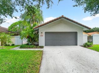 2135 NW 17th St, Delray Beach, FL 33445