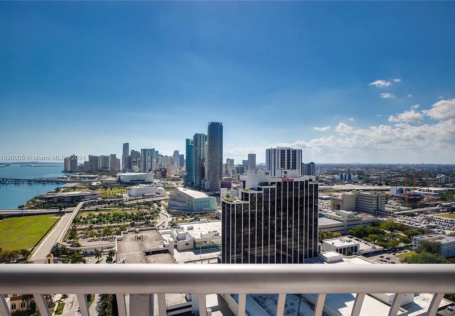 Opera Tower Condo — Photo 1