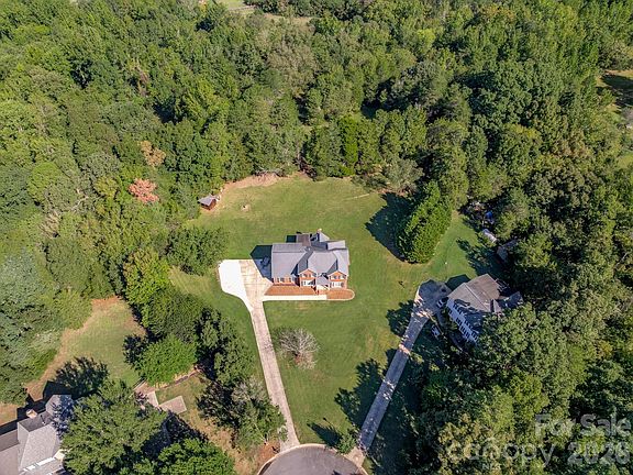 2nd image of 16506 Whispering Oaks Ln