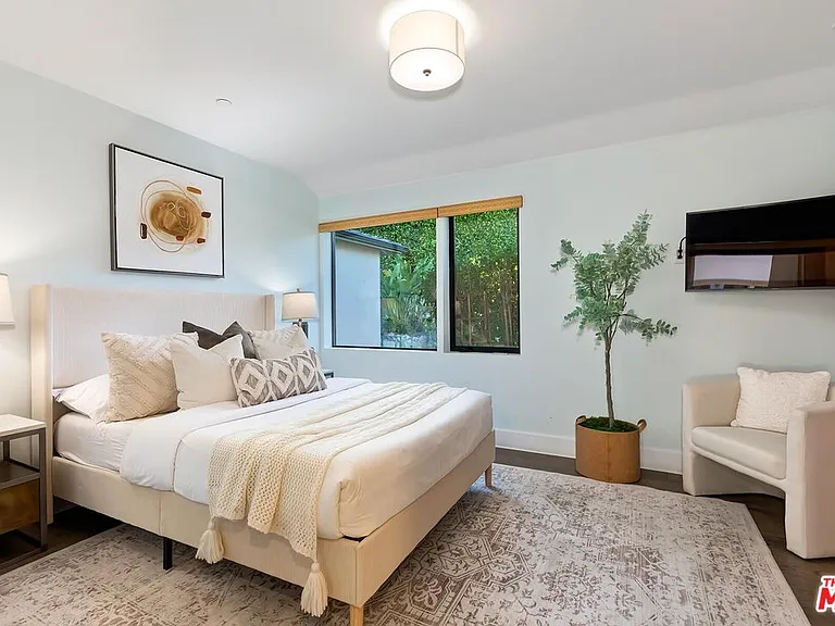 2841 Montcalm Ave — Photo 30