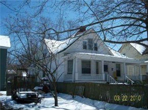 2nd image of 1008 S McGregor St