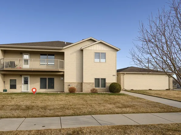 806 Bridgeport Dr Unit 1, Bismarck, ND 58504