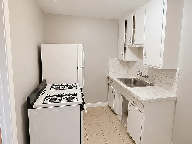 The Village on Oceanview — Photo 6