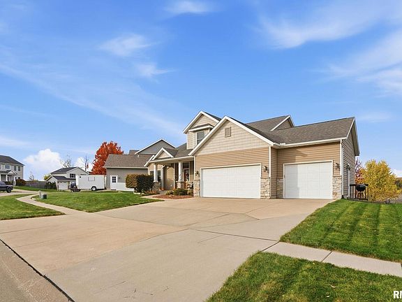 2nd image of 1103 Wild West Dr