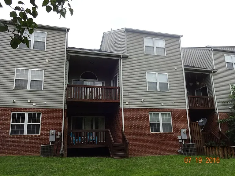 1035 Red Leaf Dr — Photo 6