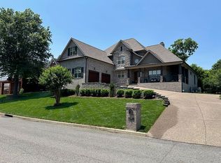 120 Lake Harbor Dr, Hendersonville, TN 37075
